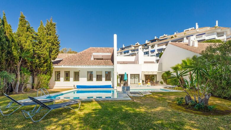 Anfitrion Villas & Suites