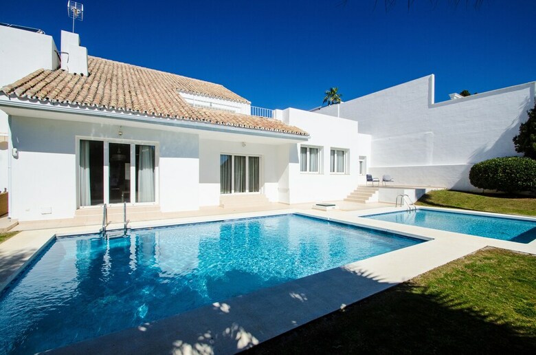 Anfitrion Villas & Suites