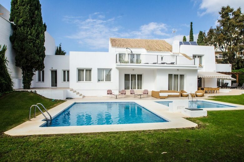 Anfitrion Villas & Suites