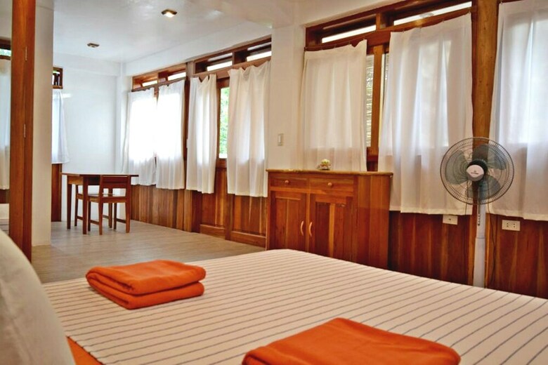 Hotel Pahiluna Guesthouse