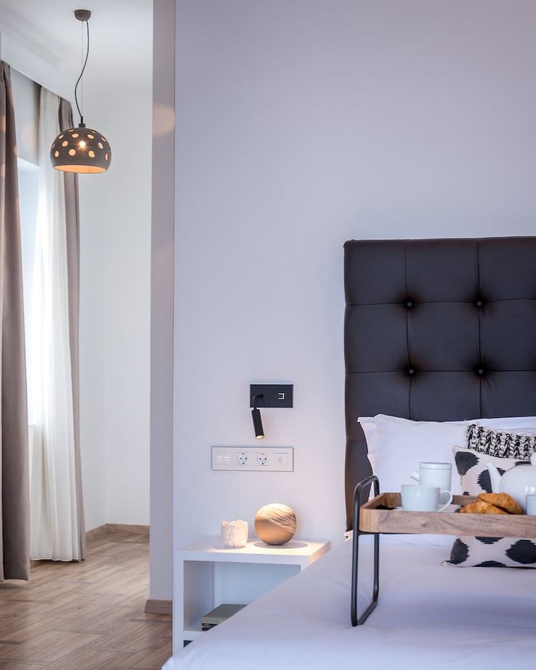 Hotel Shapes Luxury Suites