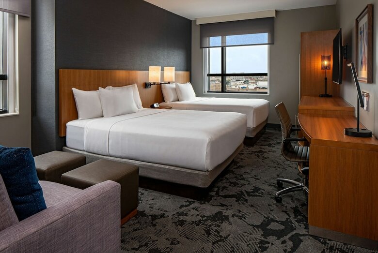 Hotel Hyatt Place Indianapolis Downtown