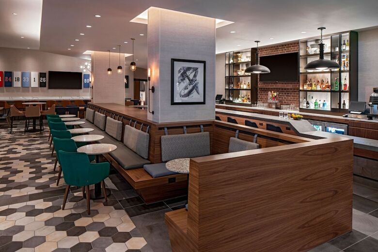 Hotel Hyatt Place Indianapolis Downtown