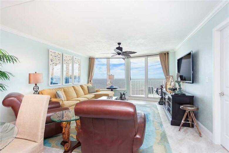 Shores Club 1104 - Two Bedroom Condo