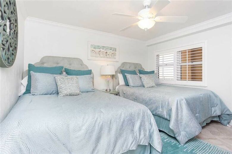 Shores Club 1104 - Two Bedroom Condo