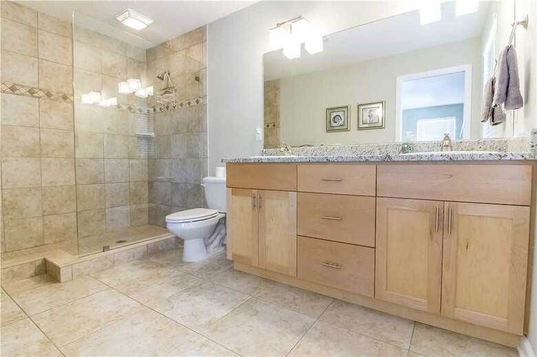 Averys Ocean Breeze - Six Bedroom Home