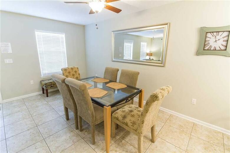Averys Ocean Breeze - Six Bedroom Home
