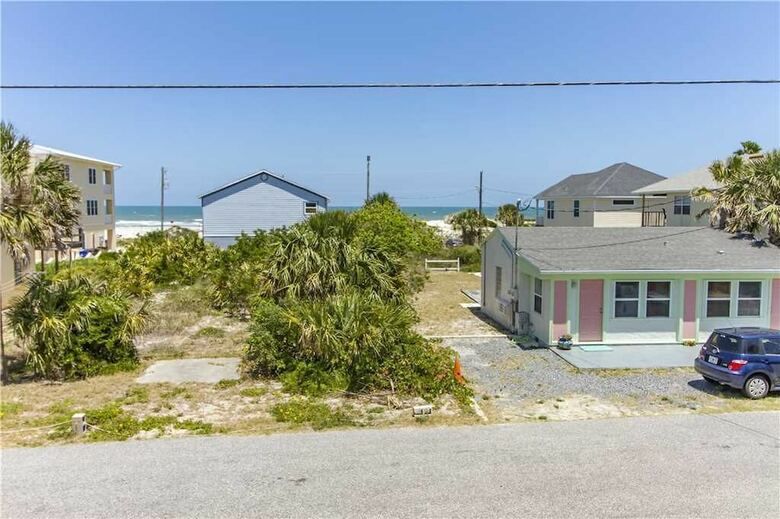 Averys Ocean Breeze - Six Bedroom Home