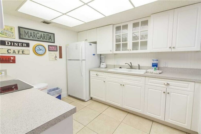 Captains Quarters 218 - Two Bedroom Condo