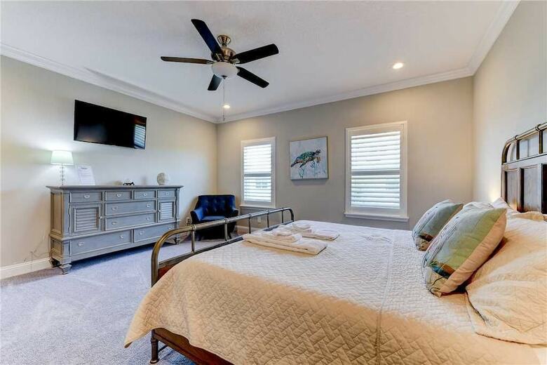 Beachykeen - Four Bedroom Home