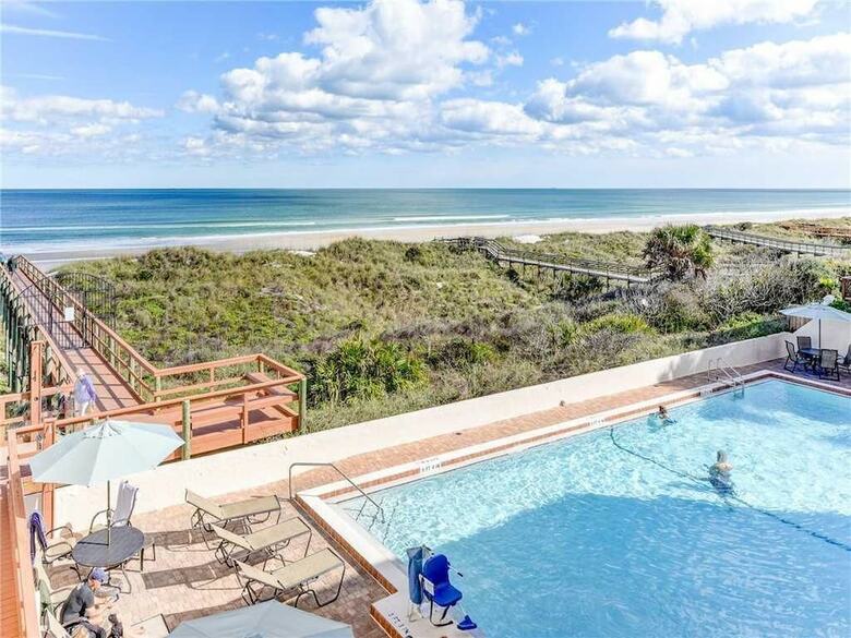 Beachers Lodge 307 - One Bedroom Condo