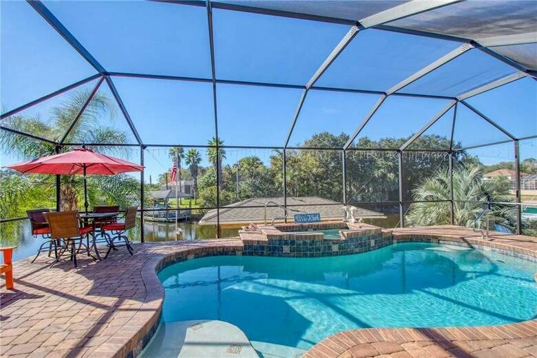 Splashing Dolphins - Three Bedroom Home