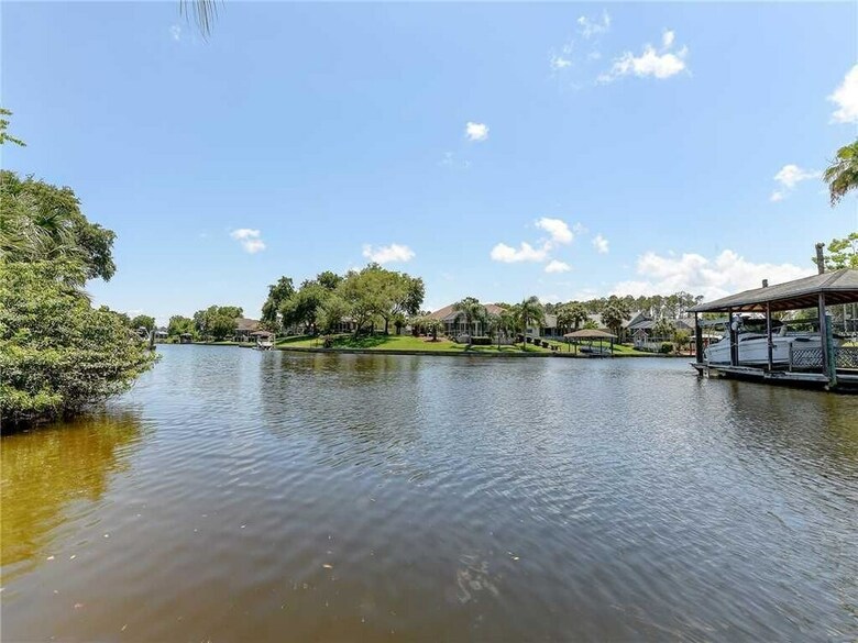 Splashing Dolphins - Three Bedroom Home