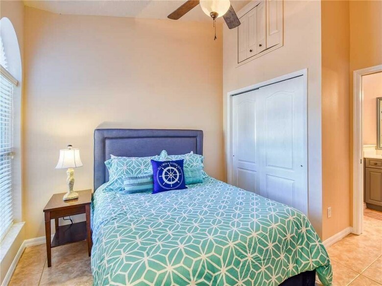 Splashing Dolphins - Three Bedroom Home