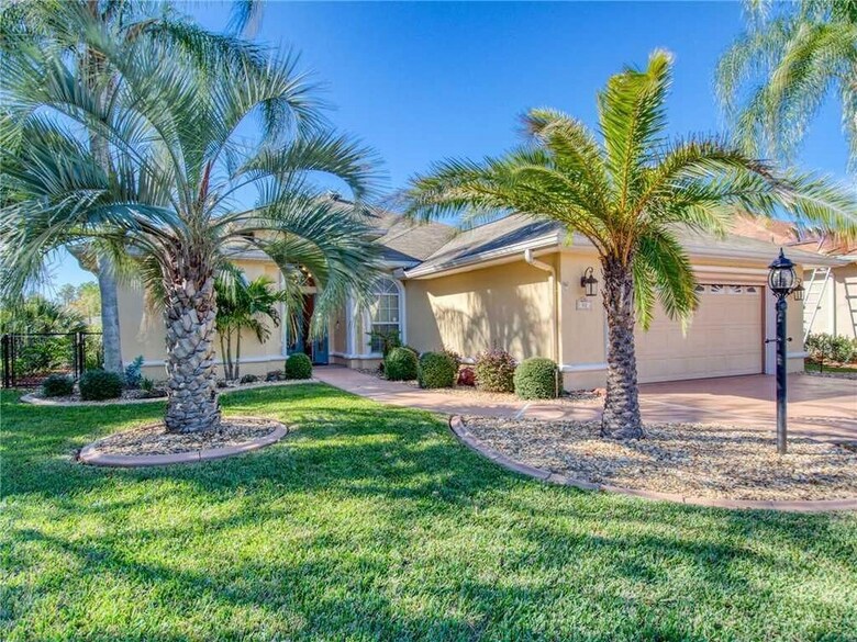 Splashing Dolphins - Three Bedroom Home