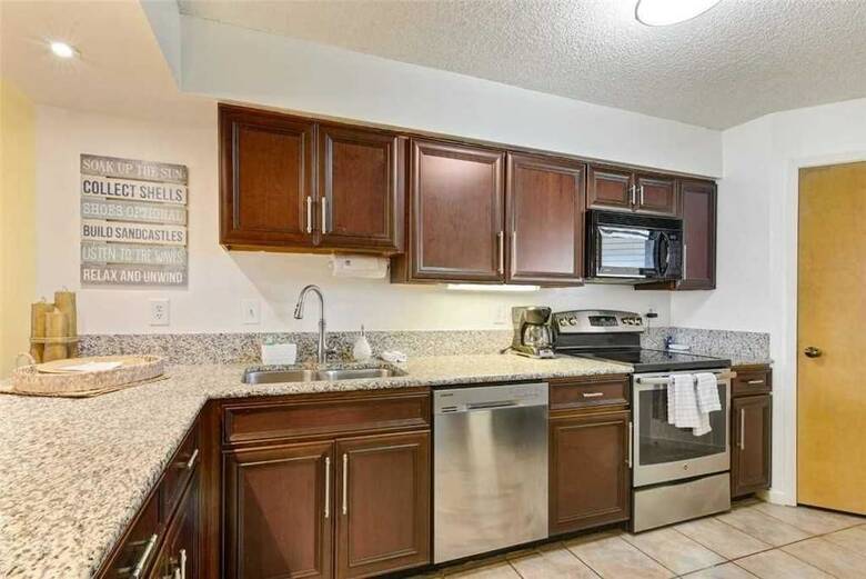 Hibiscus 303d - Two Bedroom Condo