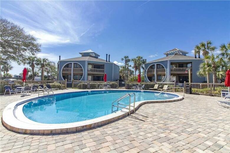 Hibiscus 303b - Two Bedroom Condo