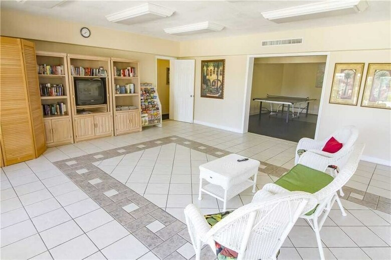 Island House E 225 - Two Bedroom Condo