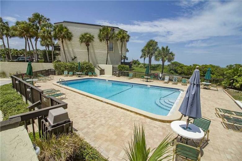 Island House E 225 - Two Bedroom Condo