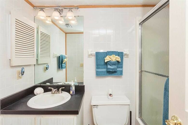 Island House E 225 - Two Bedroom Condo