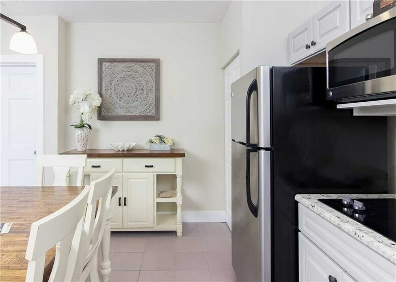 Living The Dream - Studio Condo