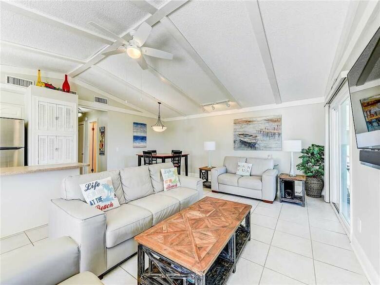 Barefoot Beach House - Four Bedroom Home