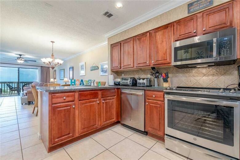 Sea Haven 216 - Two Bedroom Condo
