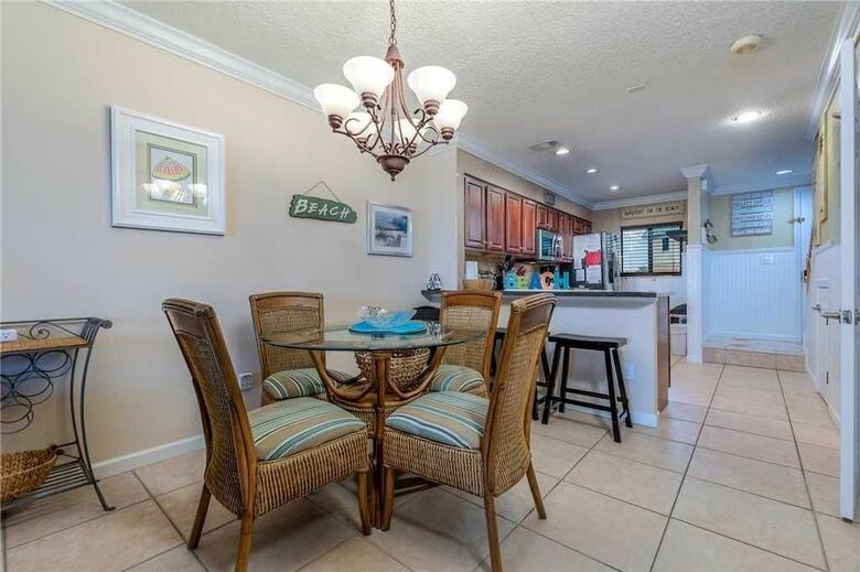 Sea Haven 216 - Two Bedroom Condo