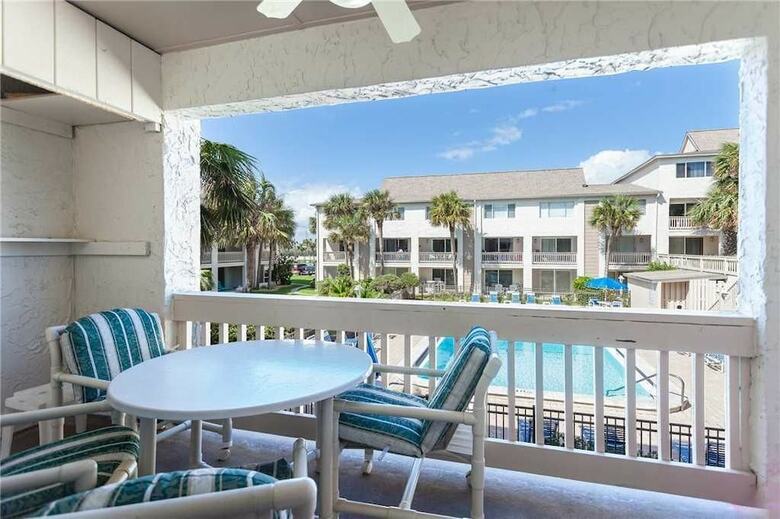 Four Winds F15 - Two Bedroom Condo