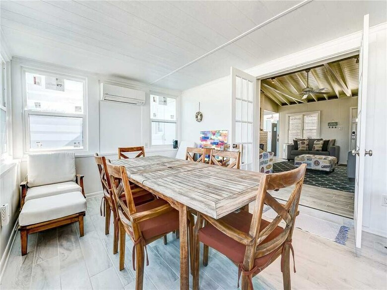The Cali House - Four Bedroom Home