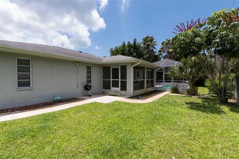 Flamingo Home - Three Bedroom Home