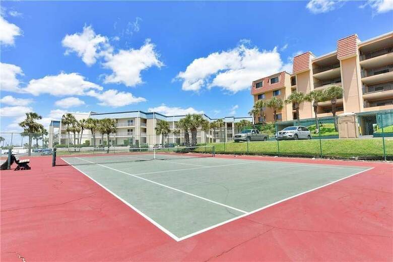 Windjammer 105 - Three Bedroom Condo