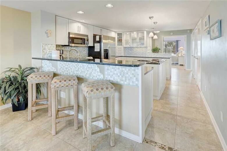 Windjammer 105 - Three Bedroom Condo