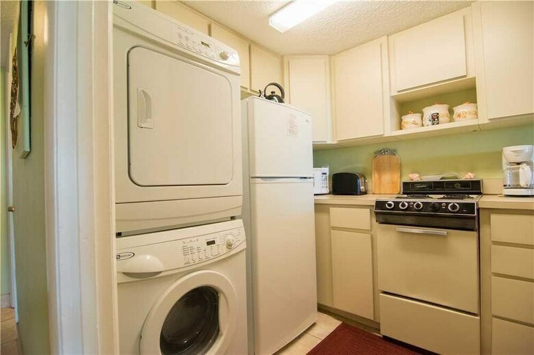 Four Winds A3e - Studio Condo