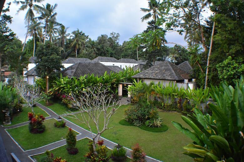 Bed & Breakfast Purnama Hotel