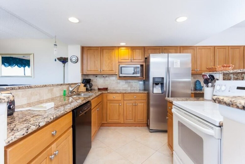Windjammer 206 - Three Bedroom Condoeps 8