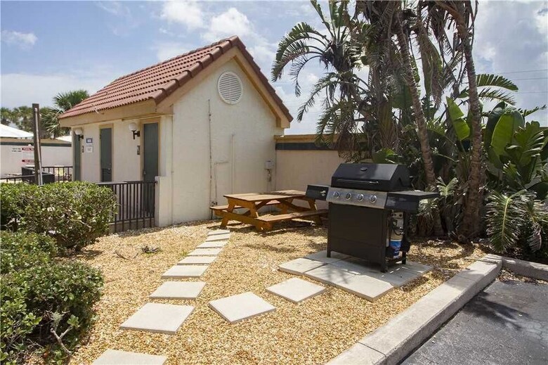 Windjammer 206 - Three Bedroom Condoeps 8