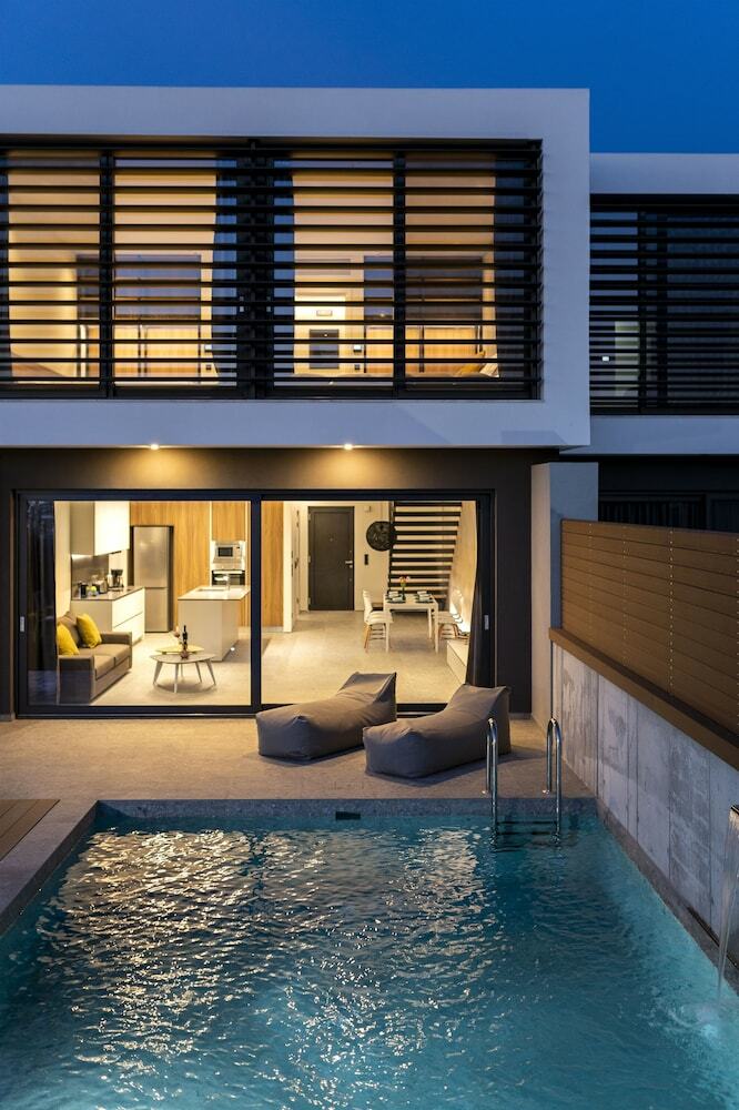 Momentum Villas