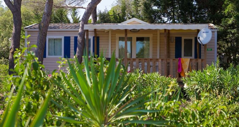 La Pierre Verte Camping Village