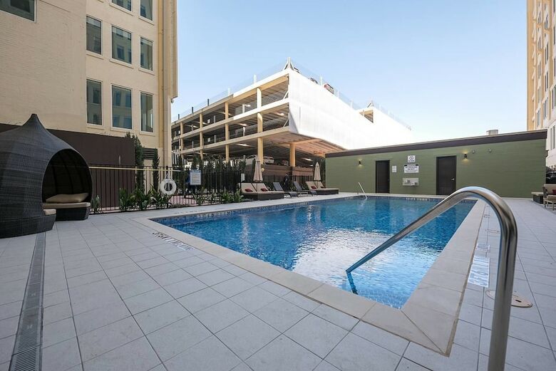 Apartamentos Brand New Stunning Unit - Downtown!