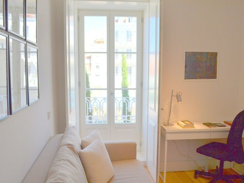 Apartamentos Rh Maestro 74