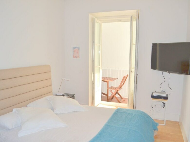 Apartamentos Rh Maestro 74