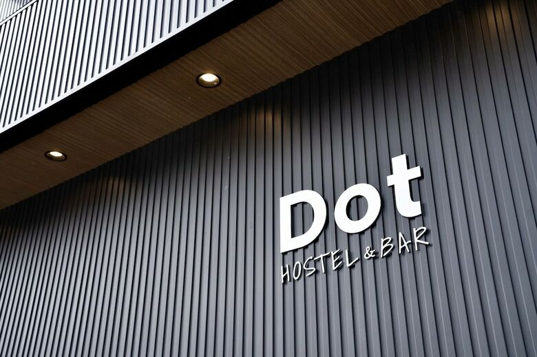 Hostal Dot Hostel & Bar