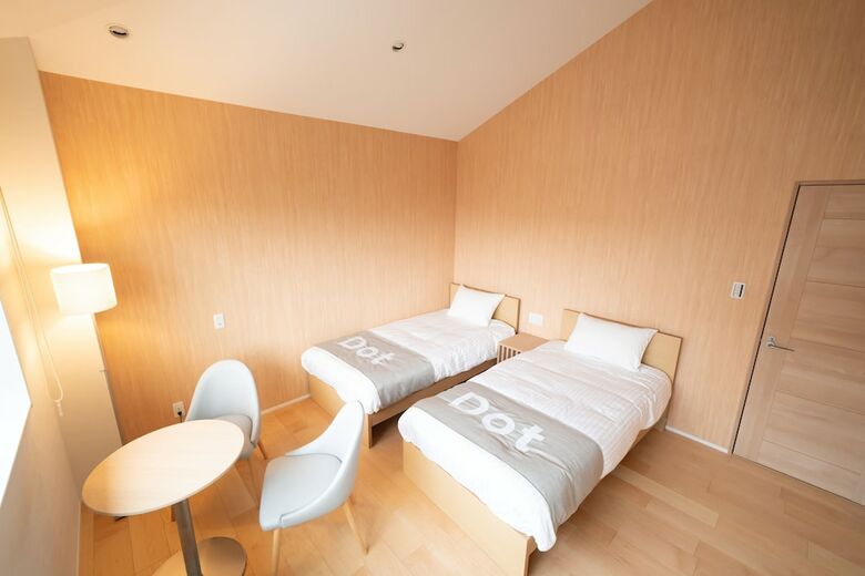 Hostal Dot Hostel & Bar