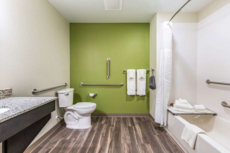 Hotel Sleep Inn And Suites Mt Hope