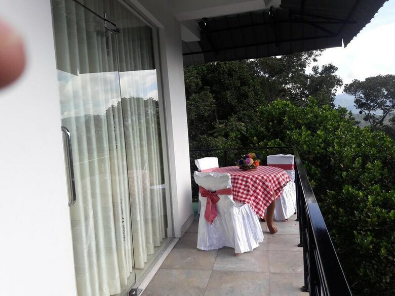 Hotel The Onex Paradise Ella