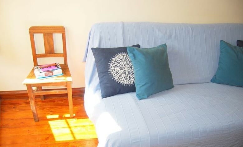 Rh Veronica Terrace Apartment