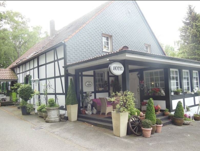 Hotel K�mpgens - Hof