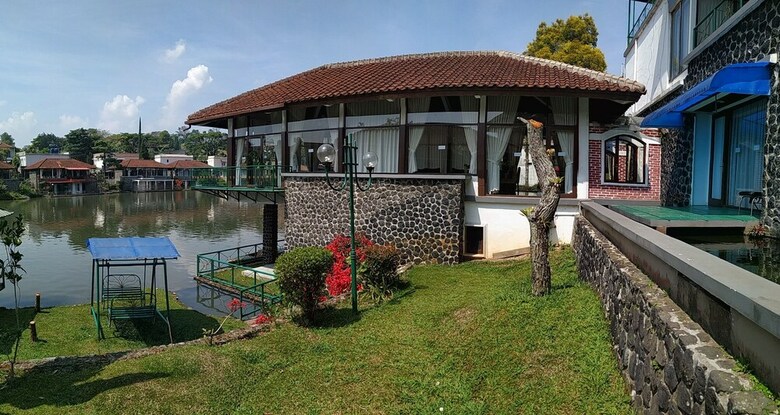 Villa Pinggir Danau Puncak For 30 Pax