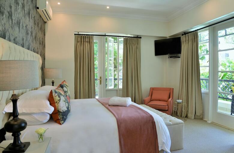 Mont D'or Hyde Park Boutique Hotel
